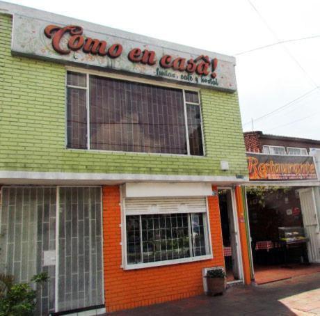 Como En Casa! Restaurante Y Hostal Bogota Exterior photo